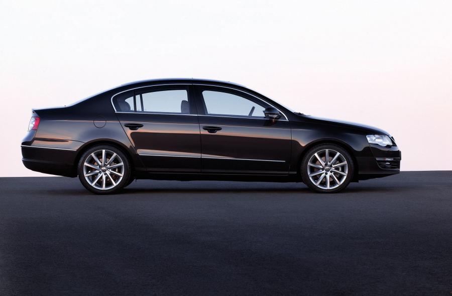  Volkswagen Passat 2005 года  (фото 137 из 161)
